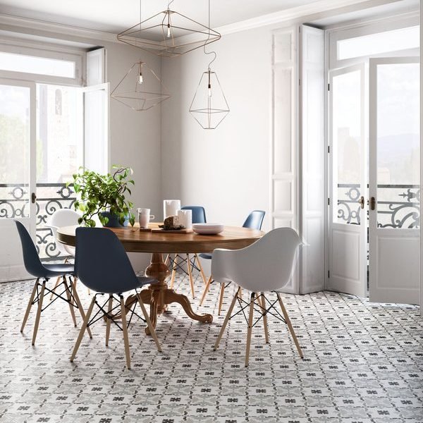 generated_01_PATCHWORK B&W 03_living.jpg.600x700_q85_crop_upscale