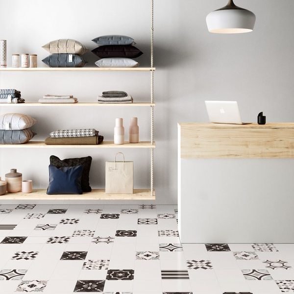 generated_02_PATCHWORK B&W WHITE_B&W MIX_store.jpg.600x700_q85_crop_upscale